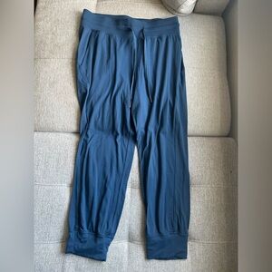 lululemon athletica ready to rulu hr cropped jogger